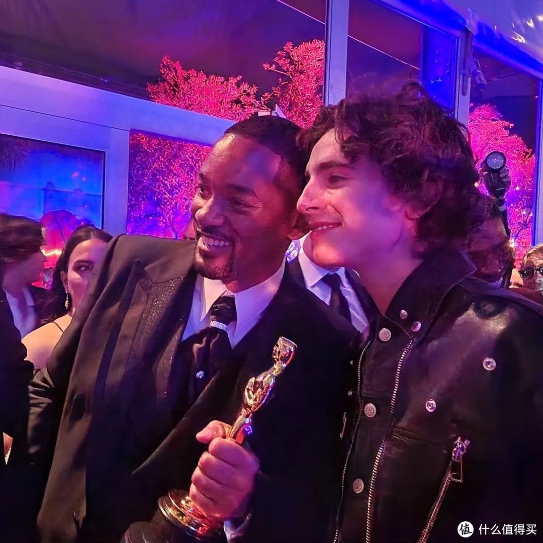 本届奥斯卡最大赢家，狂揽6项大奖的《沙丘》，服装美学也让人叹为观止